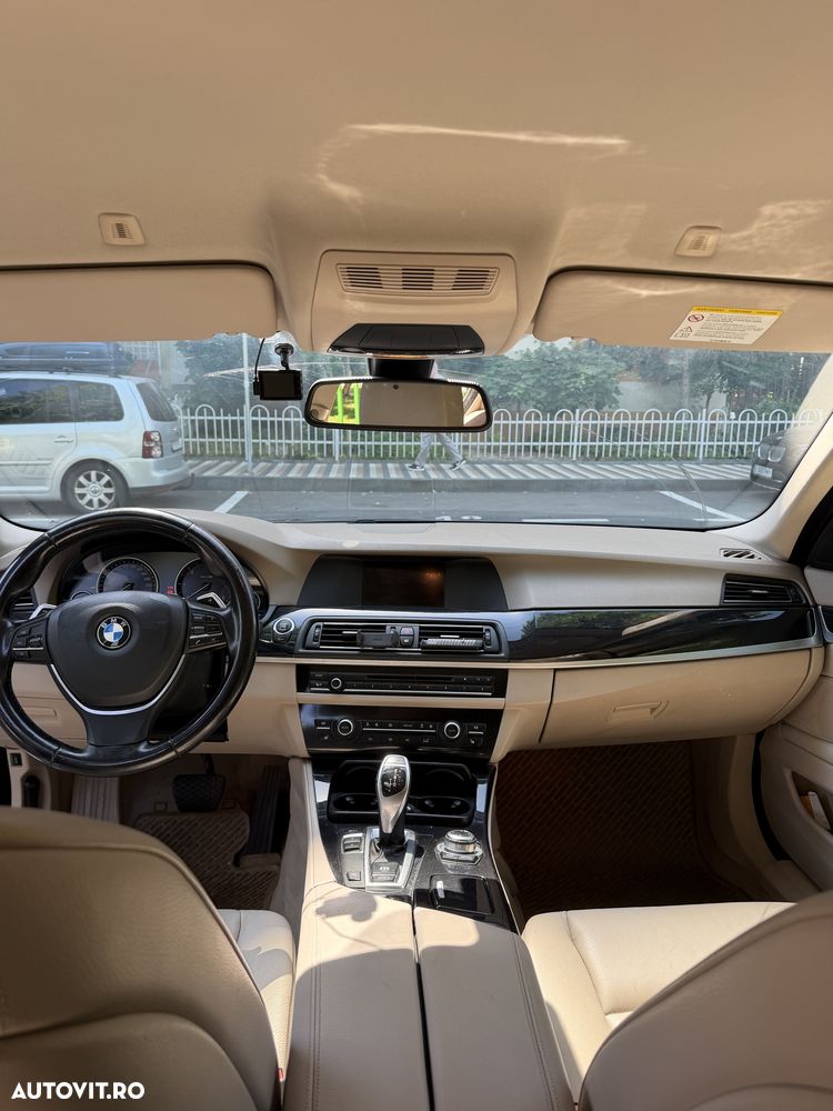 BMW Seria 5 520d - 8