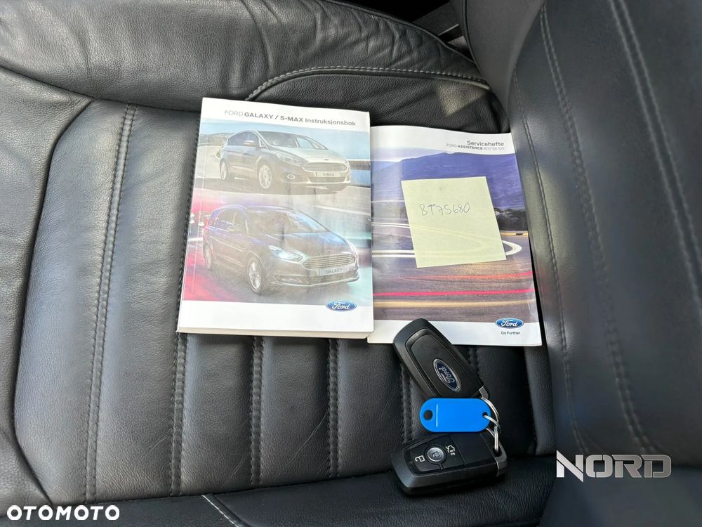 Ford Galaxy 1.5 EcoBoost Titanium - 32