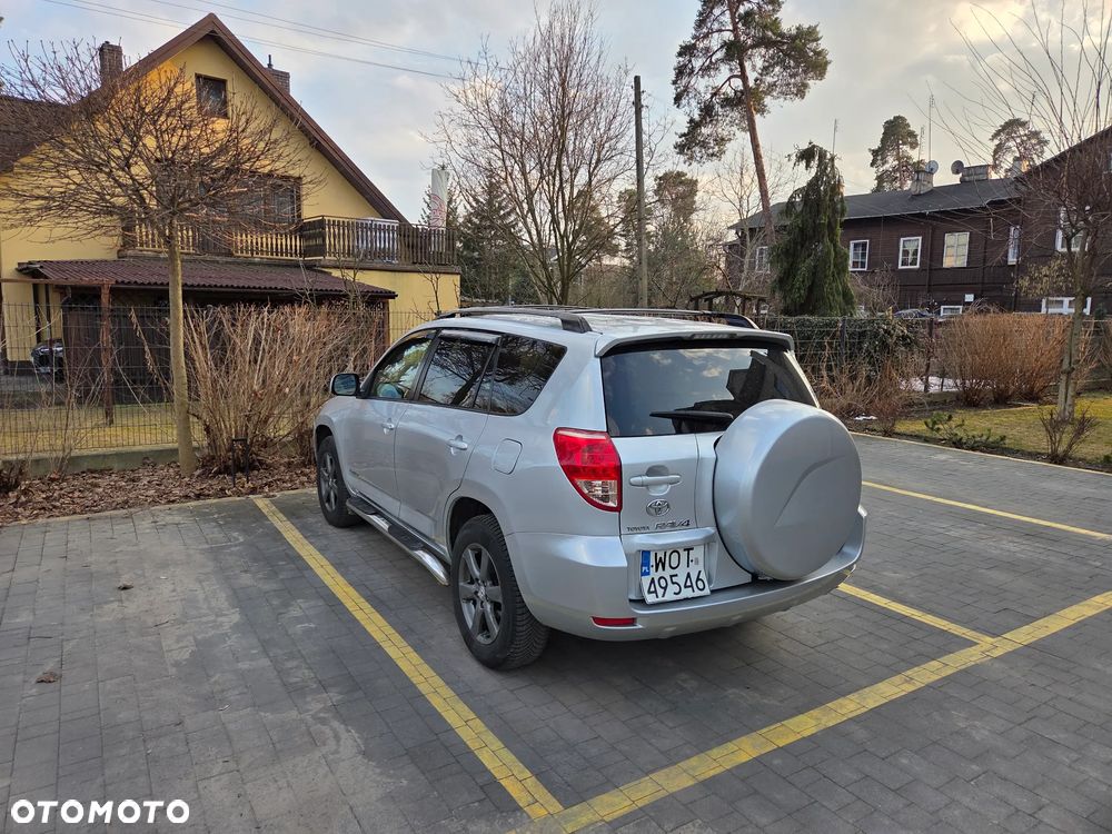 Toyota RAV4 - 14