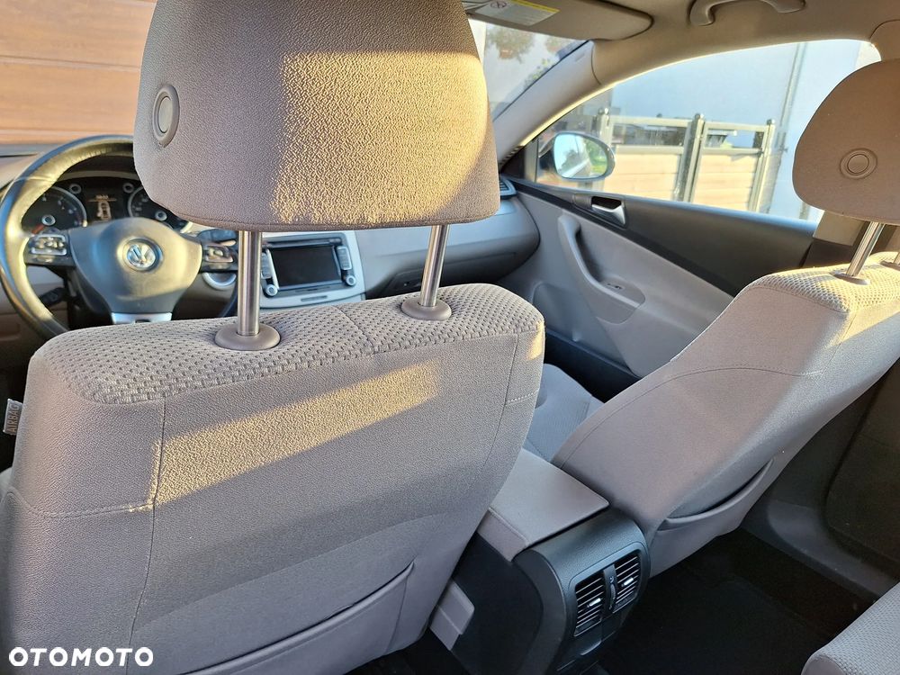 Volkswagen Passat 1.4 TSI Highline - 17