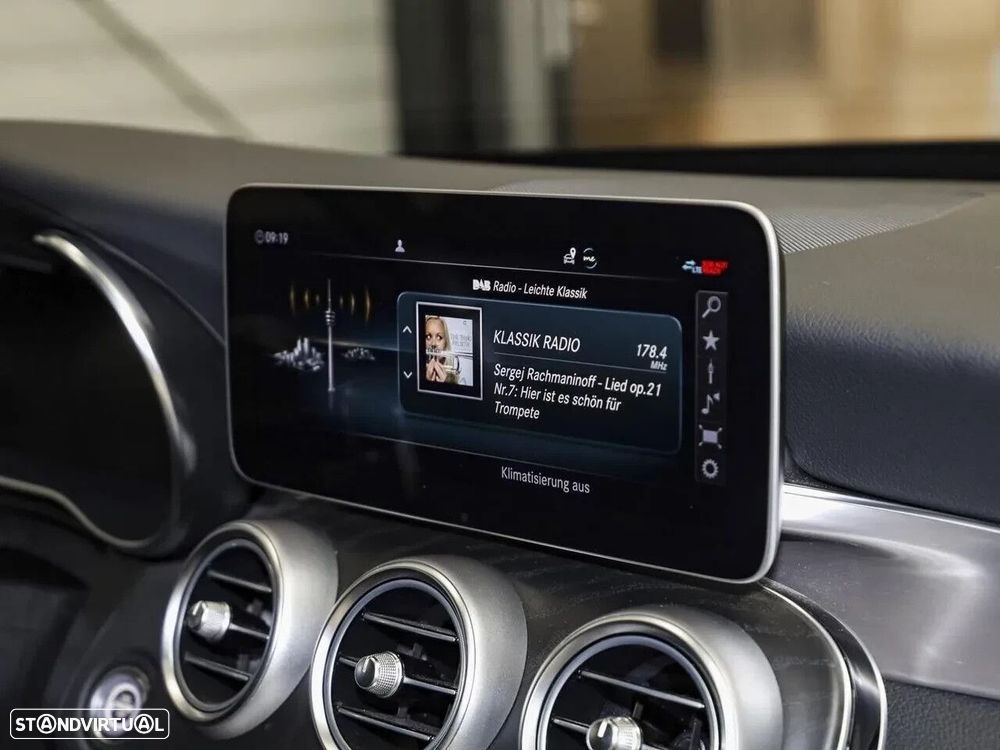 Mercedes-Benz C 300 de AMG Line - 10