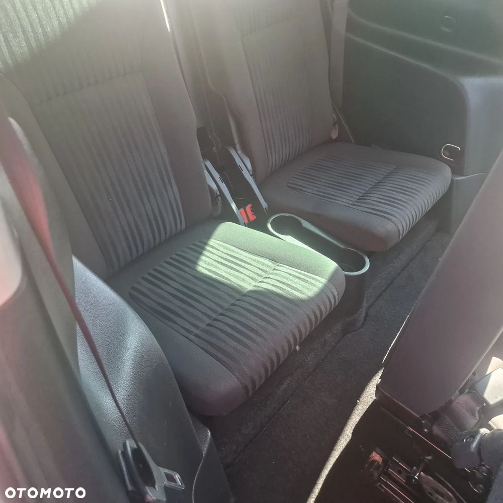 Opel Zafira - 7