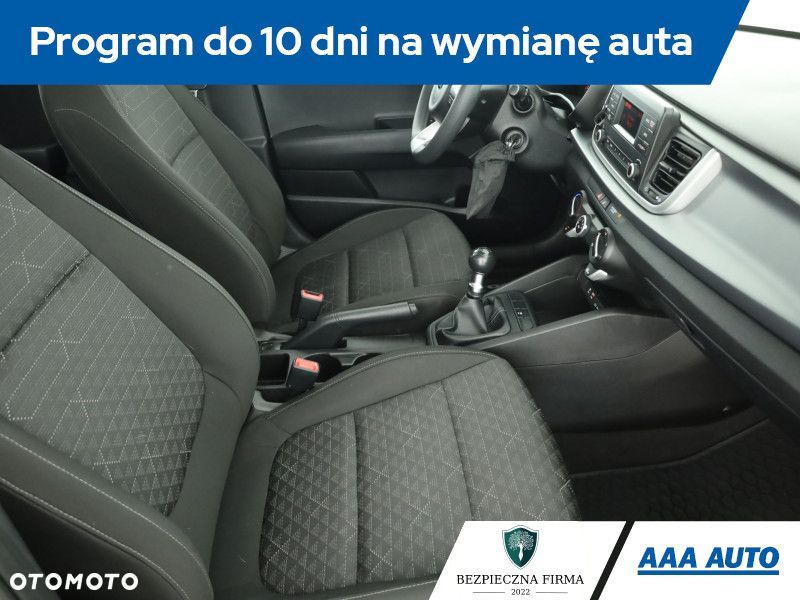 Kia Rio - 8
