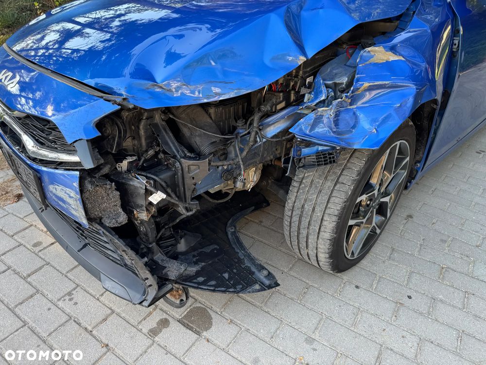Kia Ceed - 8