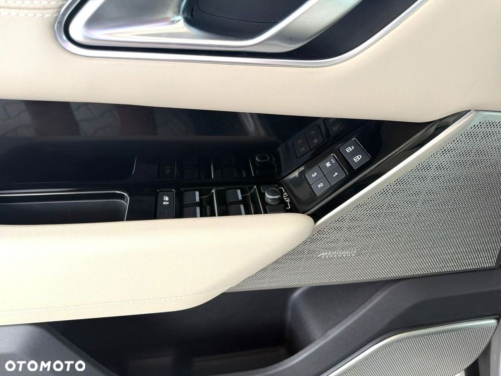 Land Rover Range Rover Velar - 17