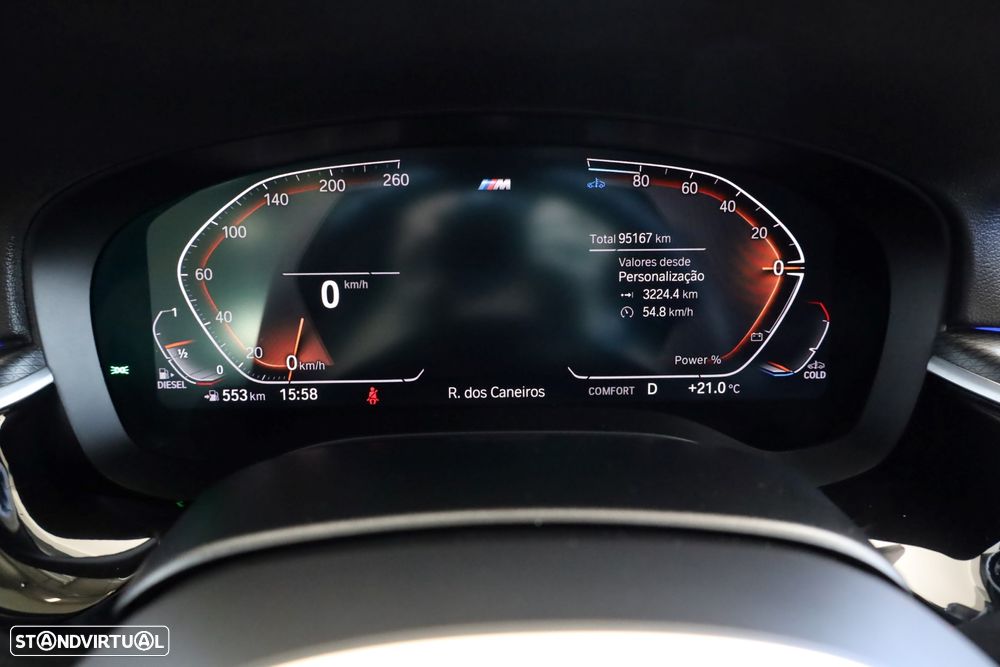 BMW 520 d Pack Desportivo M Auto - 44
