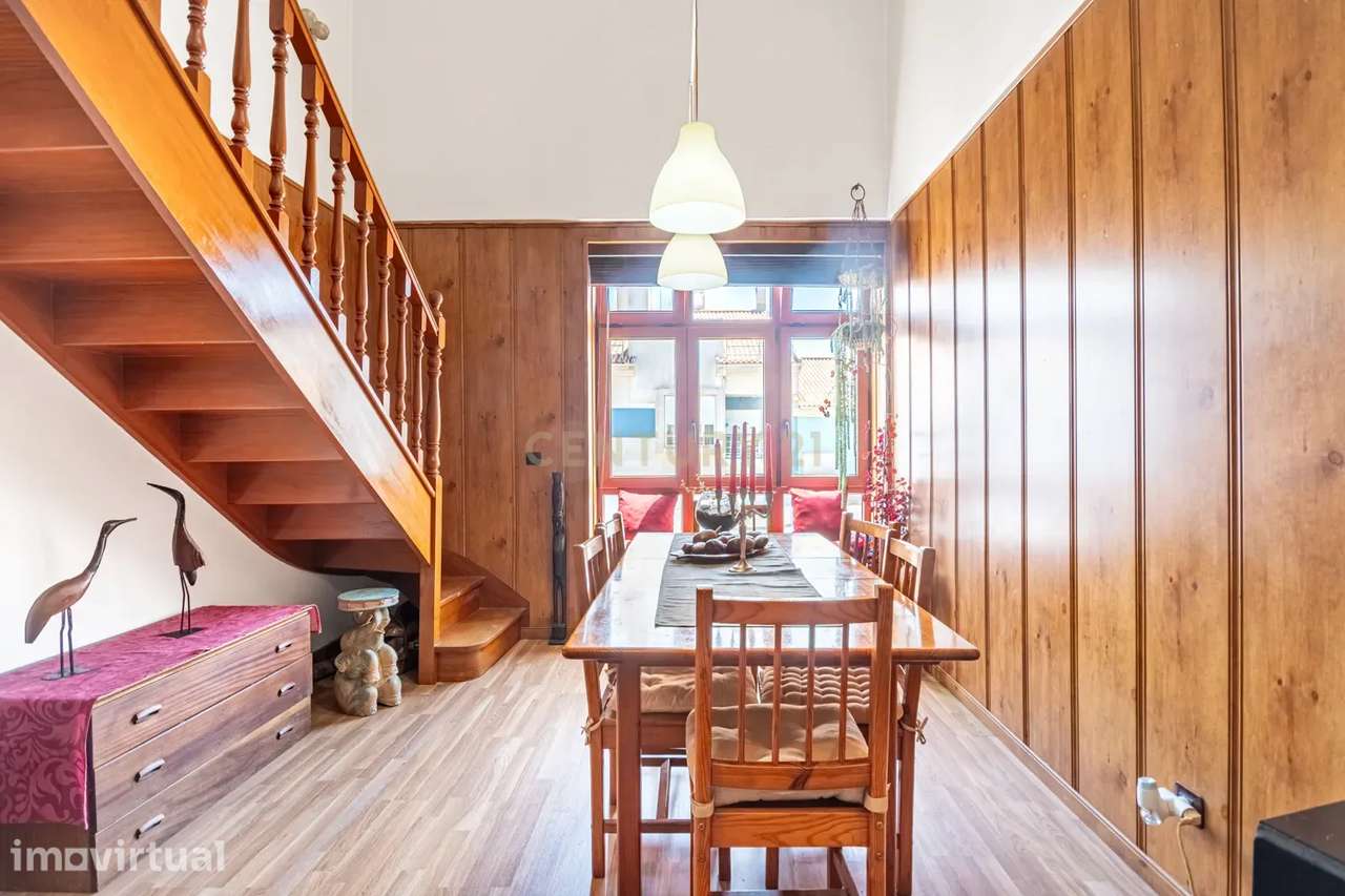 Exclusivo T4 Duplex na Urbanização da Cavaleira | 205 m² de Área Total - Grande imagem: 2/36
