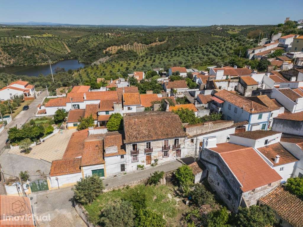 Moradia T13 em Avis a poucos metros da barragem - Grande imagem: 2/31