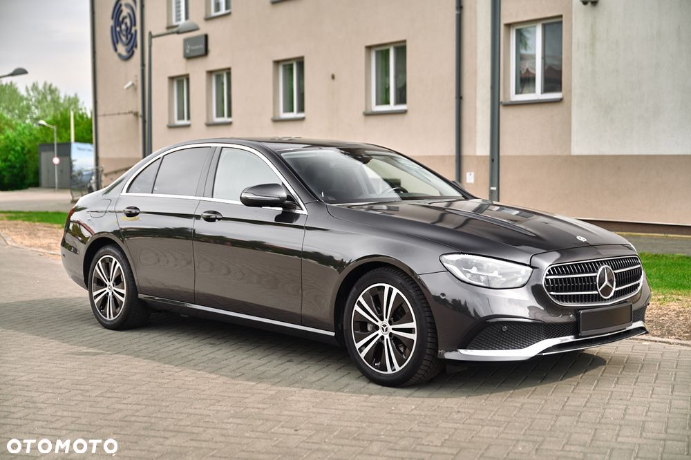 Mercedes-Benz Klasa E 220 d 9G-TRONIC - 13