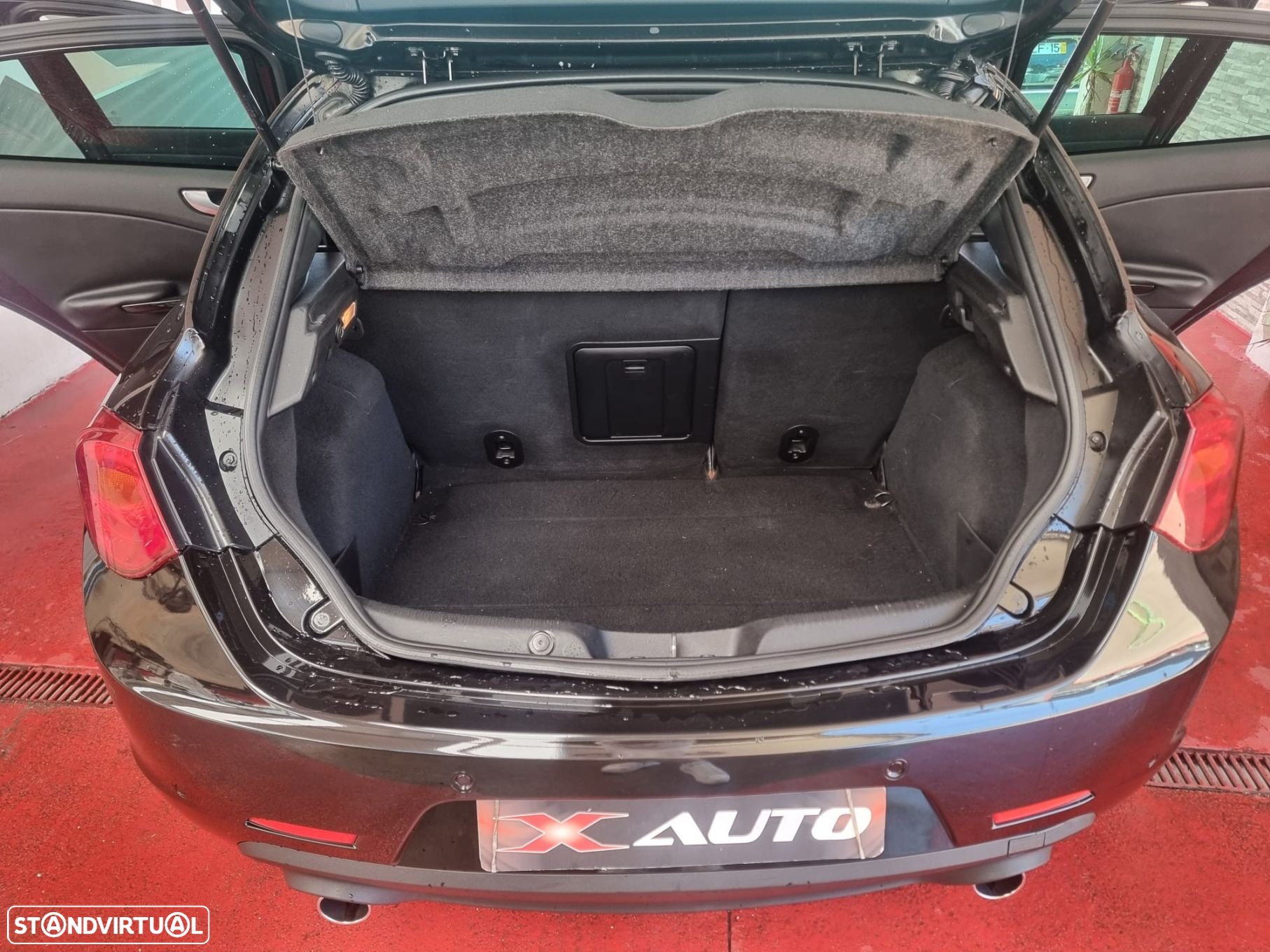 Alfa Romeo Giulietta 2.0 JTDm Distinctive - 26