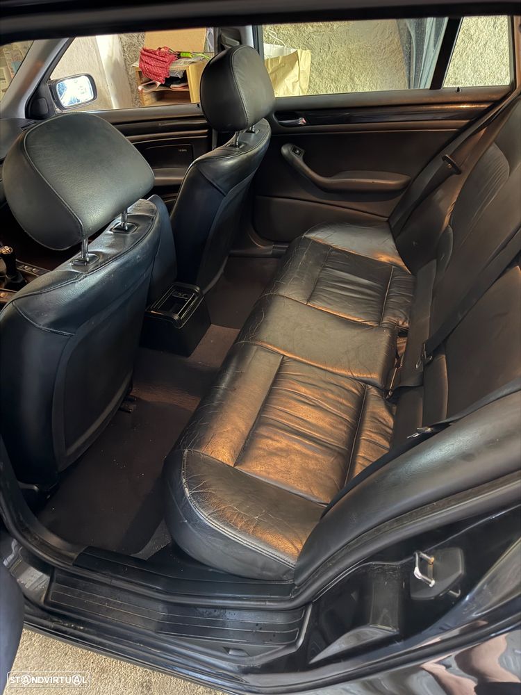 BMW 320 d Touring Séc.XXI - 5