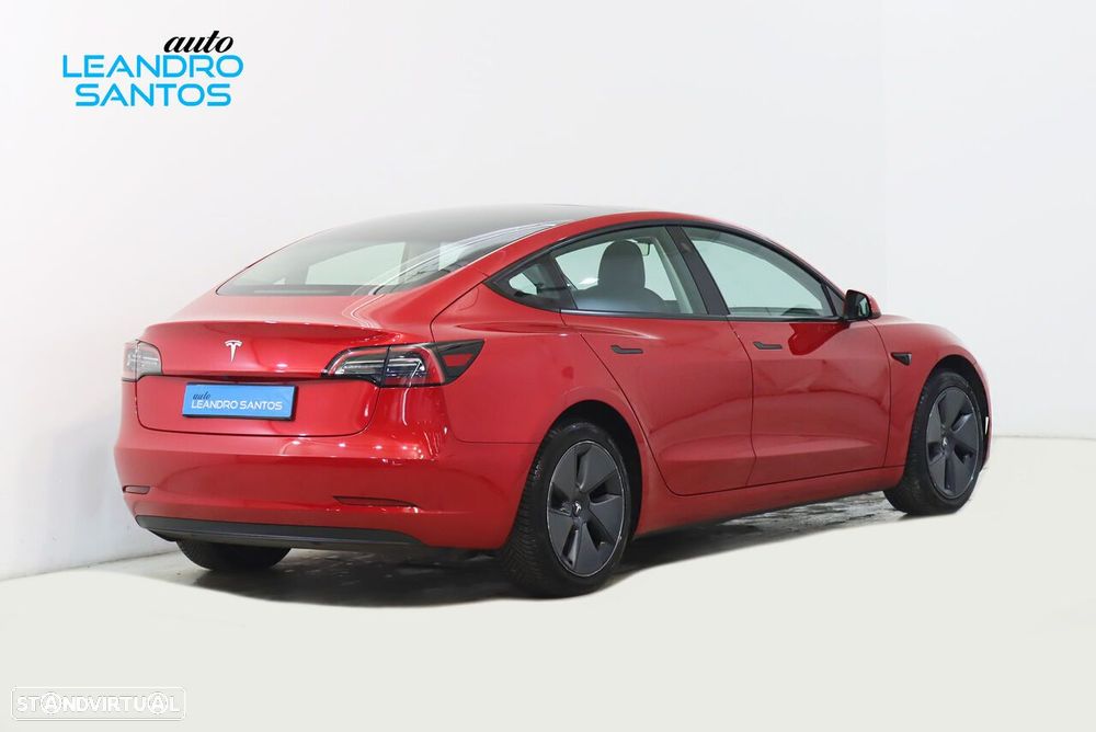 Tesla Model 3 Standard Range Plus RWD - 3