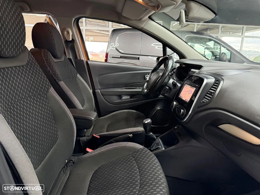 Renault Captur 0.9 TCE Exclusive - 11
