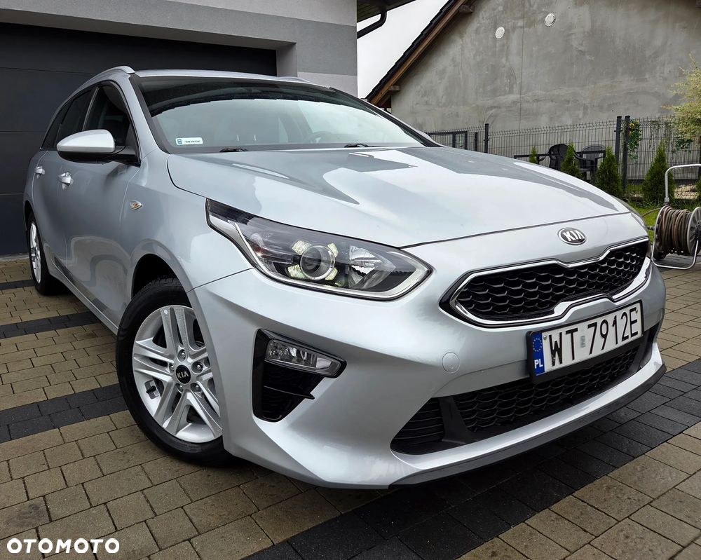 Kia Ceed 1.6 CRDi mHEV M - 1