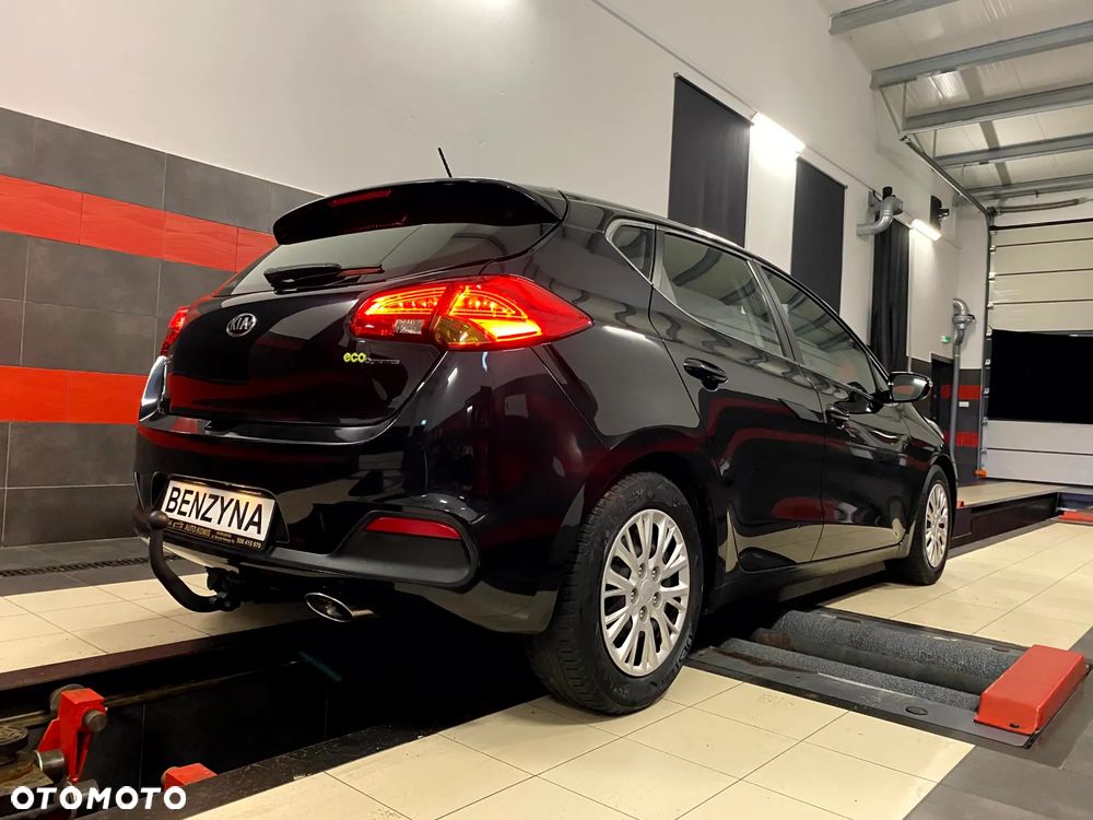 Kia Ceed 1.6 GDI Platinum Edition - 9