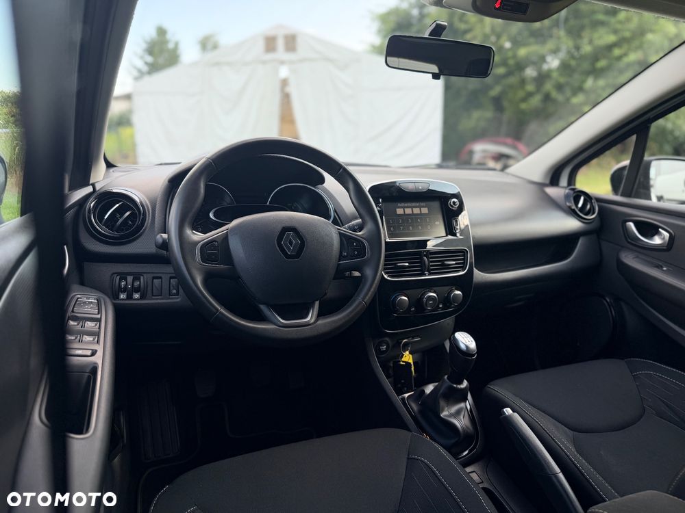 Renault Clio - 14
