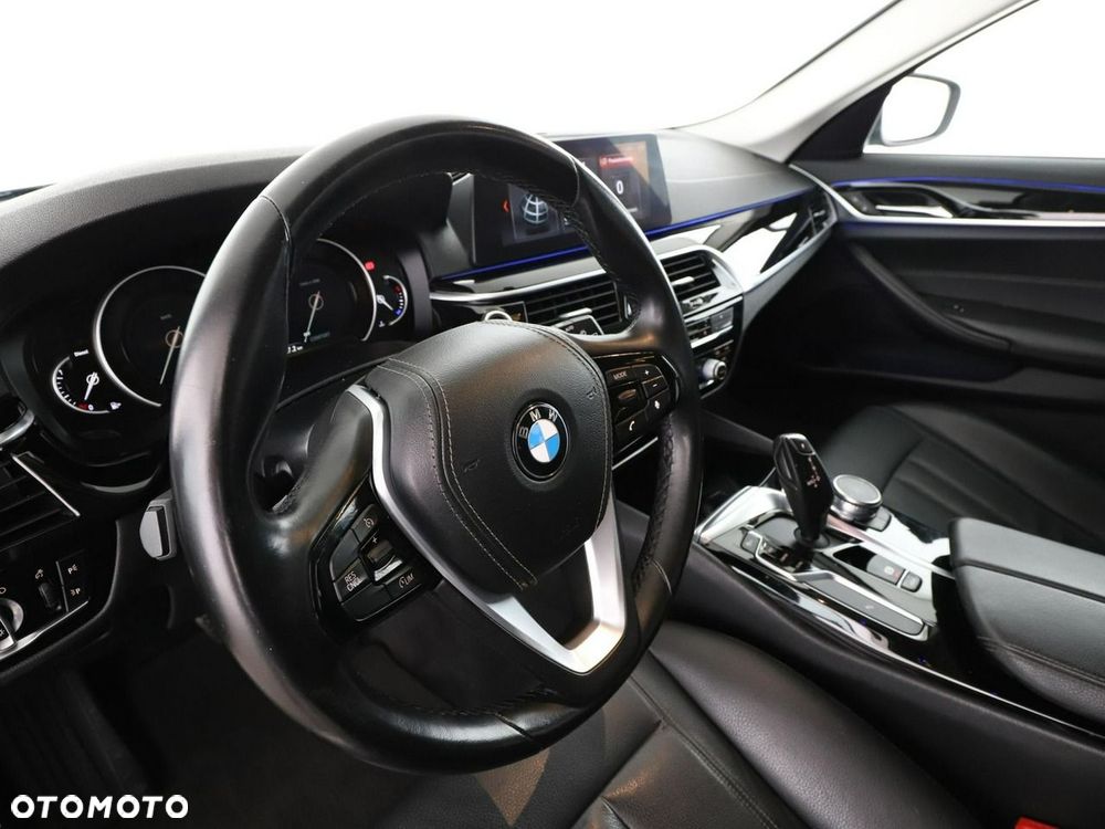 BMW Seria 5 520d - 15