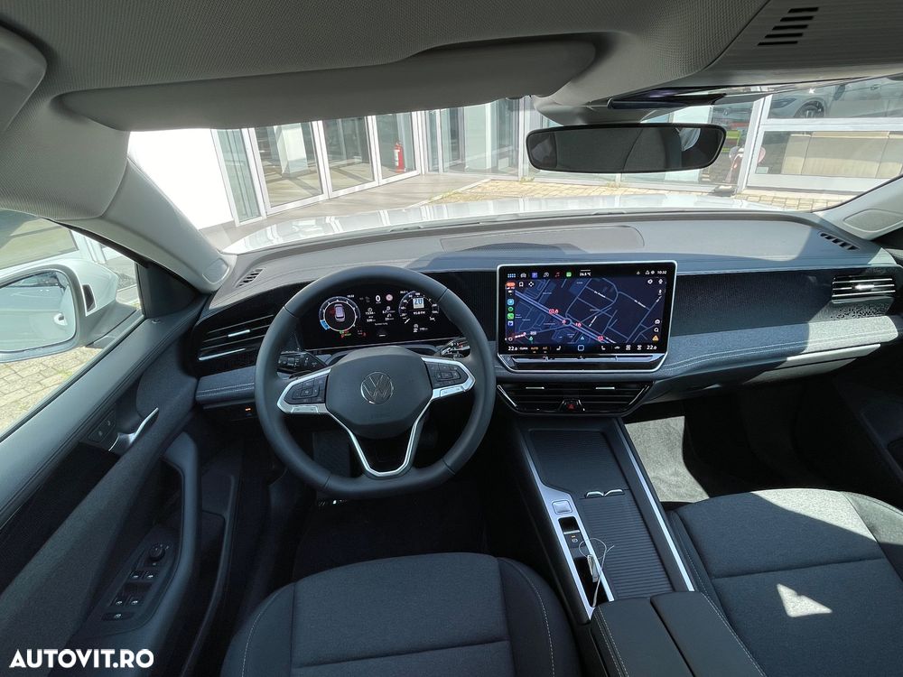 Volkswagen Passat 1.5 eTSI DSG MHEV Base - 14