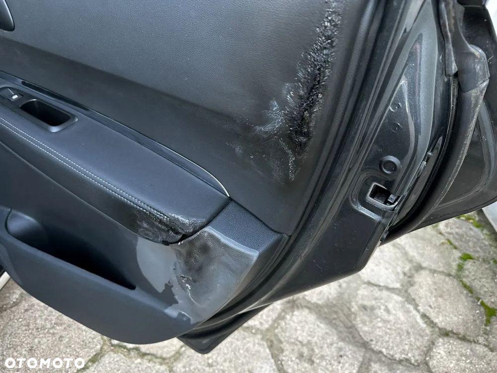 Peugeot 3008 PureTech 130 Stop & Start GPF Allure - 19