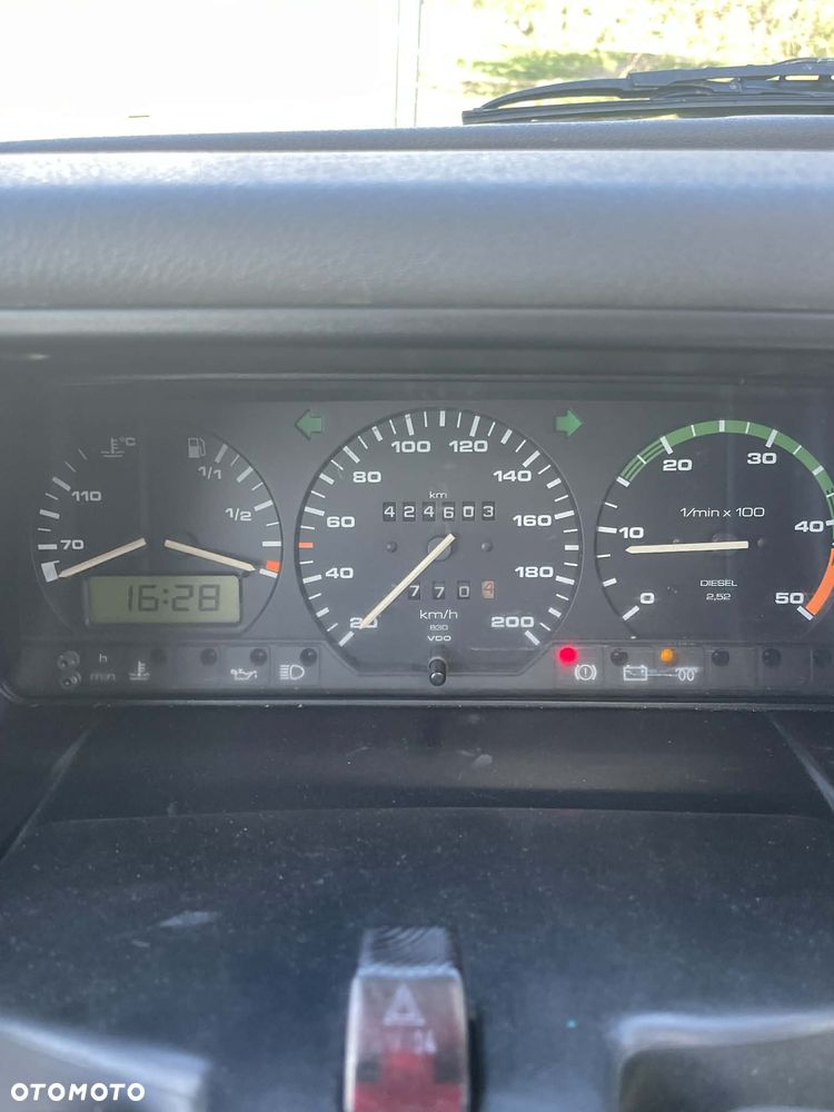 Volkswagen Multivan - 14