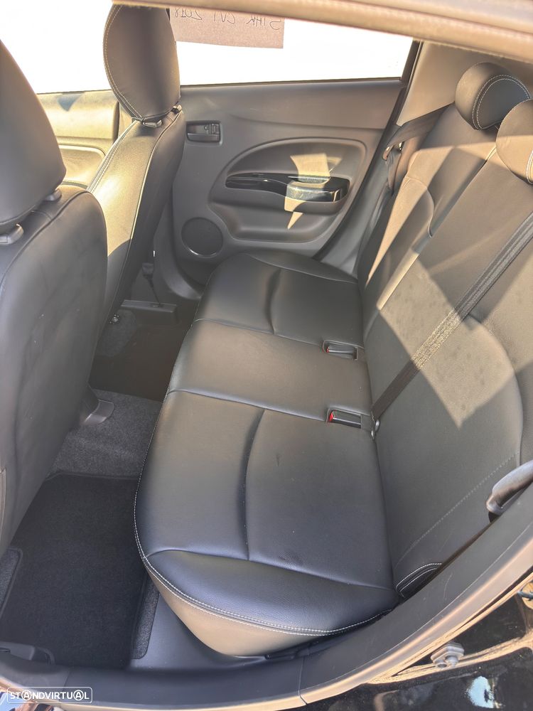 Mitsubishi Space Star 1.2 Intense CVT — fotografia 10