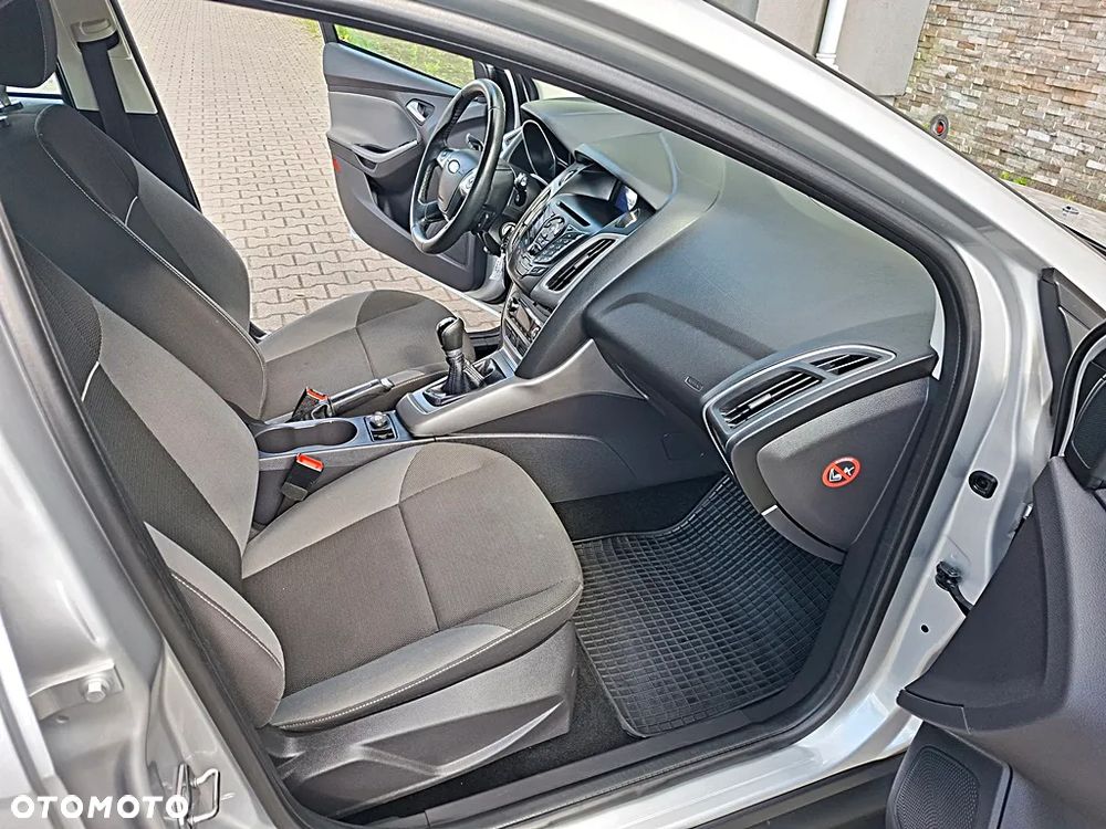 Ford Focus 1.6 TI-VCT Champions Edition - 7