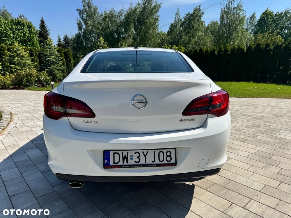 Opel Astra 1.4 T EU6 - 7