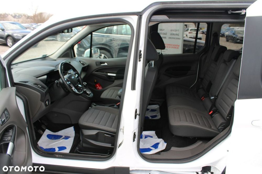 Ford Tourneo Connect - 14