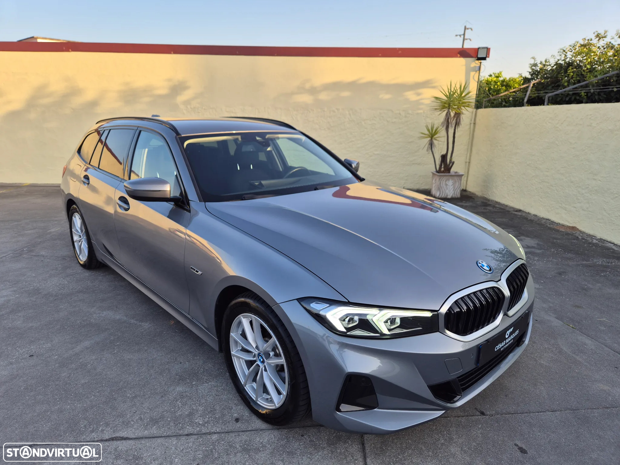 BMW 320 e Touring Auto - 10