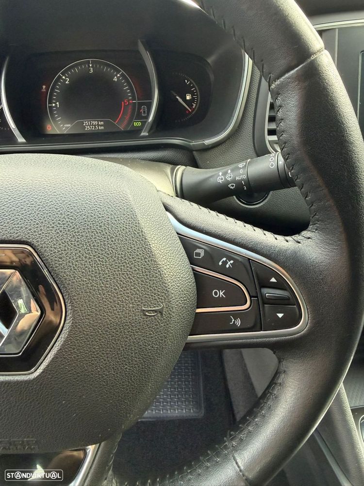 Renault Mégane 1.5 dCi Confort SS - 27