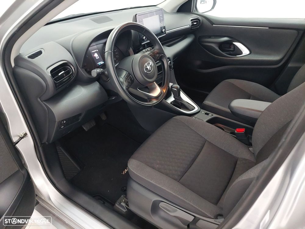 Toyota Yaris 1.5 HDF Comfort Plus - 11