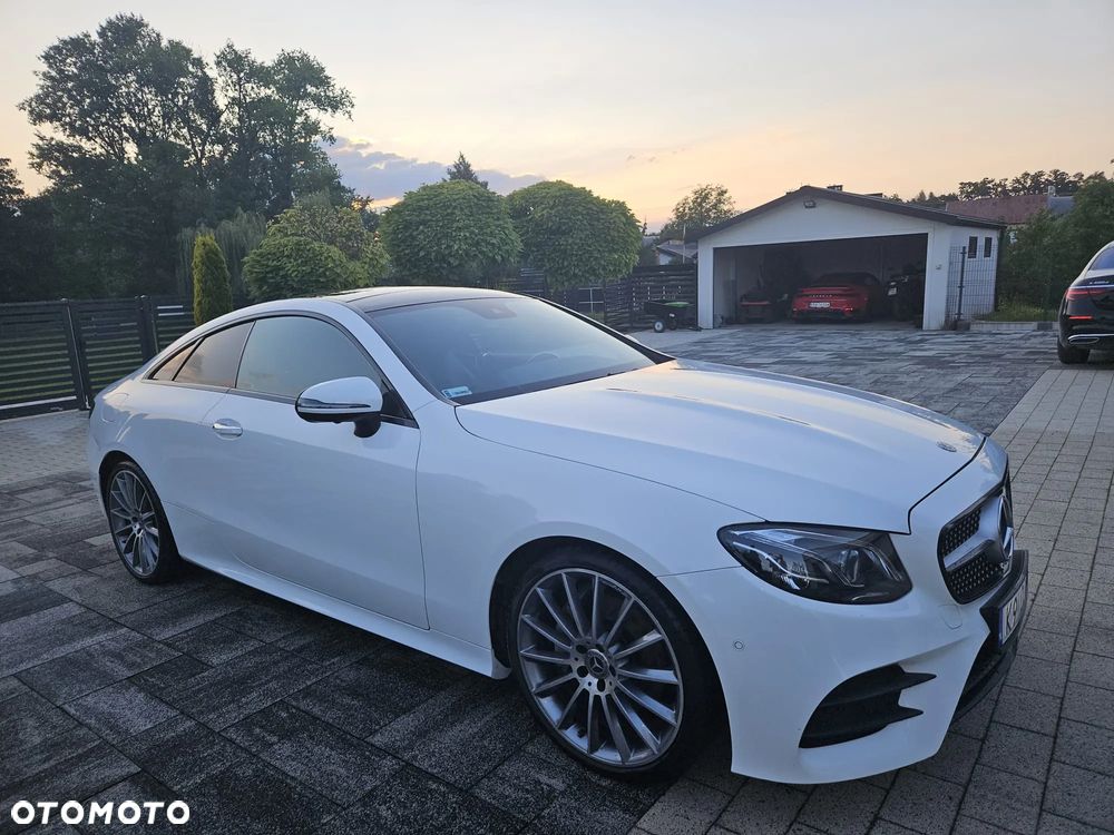Mercedes-Benz Klasa E 300 d Coupe 9G-TRONIC - 19