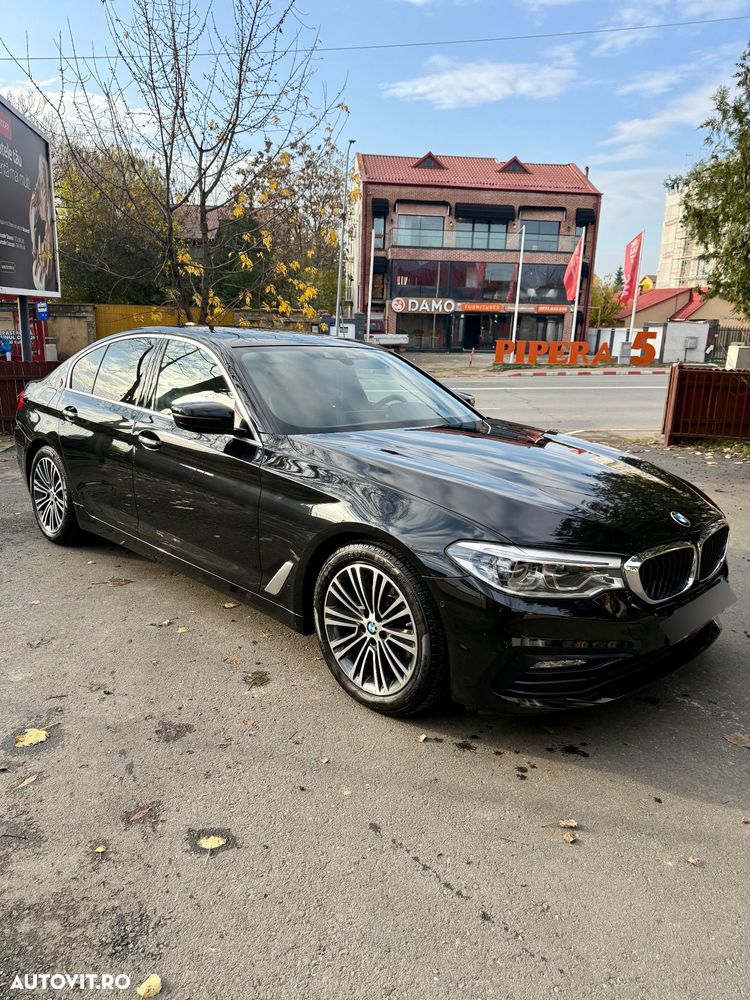 BMW Seria 5 520d Aut. Luxury Line - 1