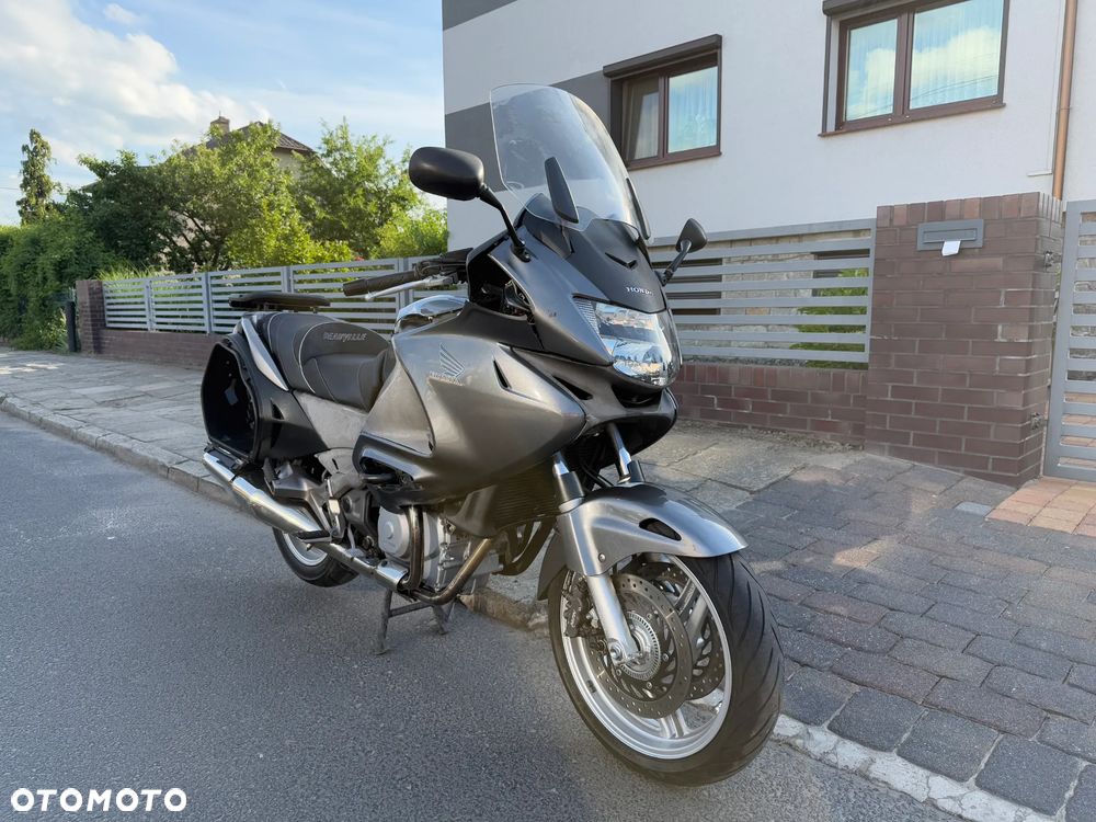 Honda NTV - 1