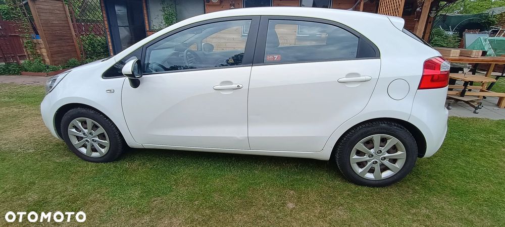 Kia Rio 1.1 crdi M - 1