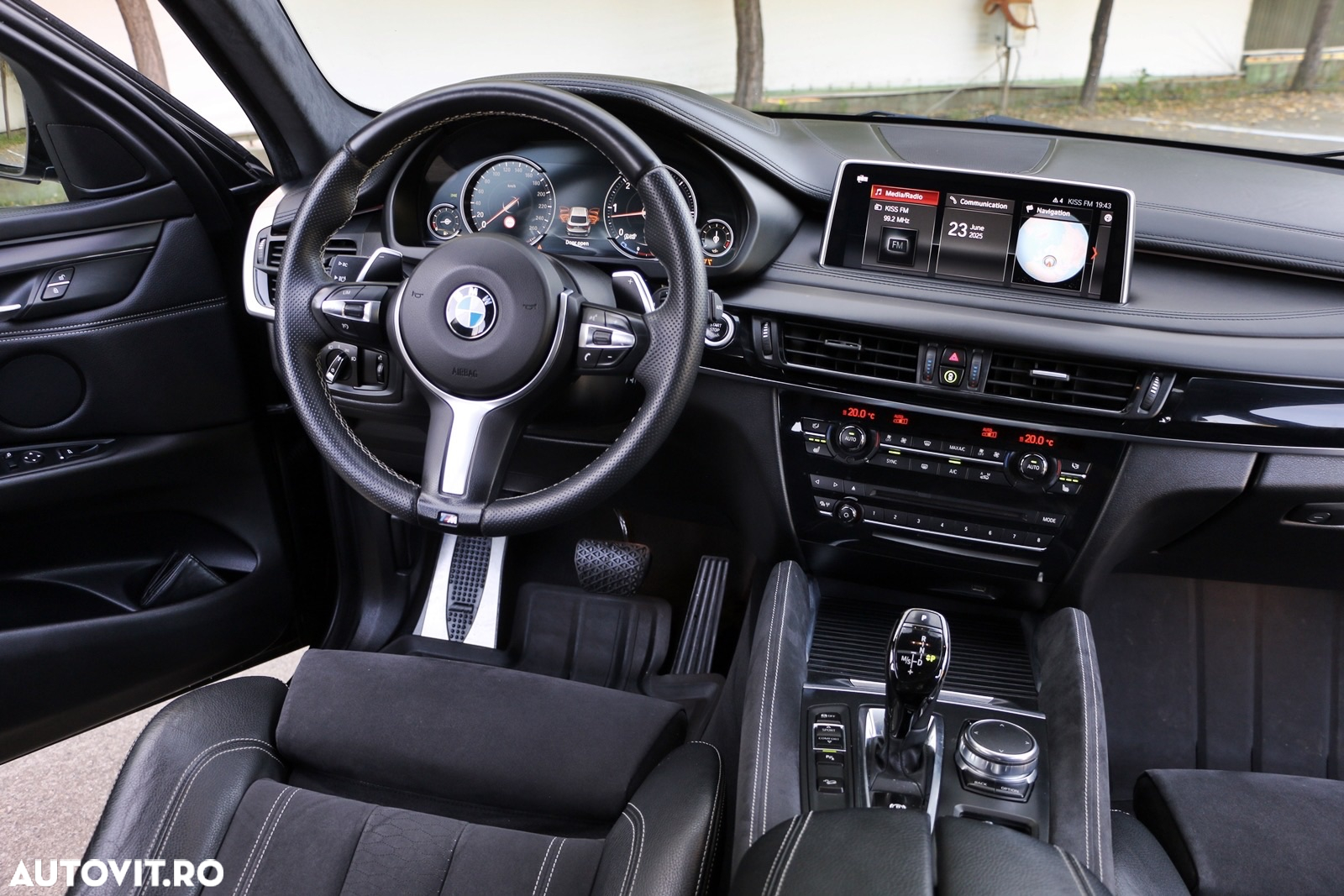 BMW X6 xDrive30d - 11