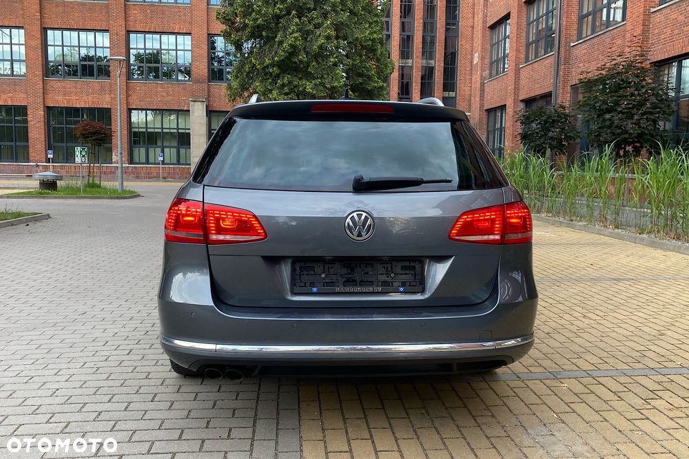 Volkswagen Passat 2.0 TDI DSG BlueMotion Technology Highline - 13