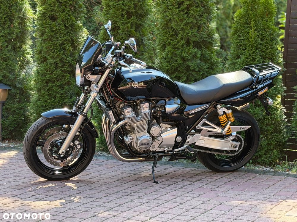Yamaha XJR - 6