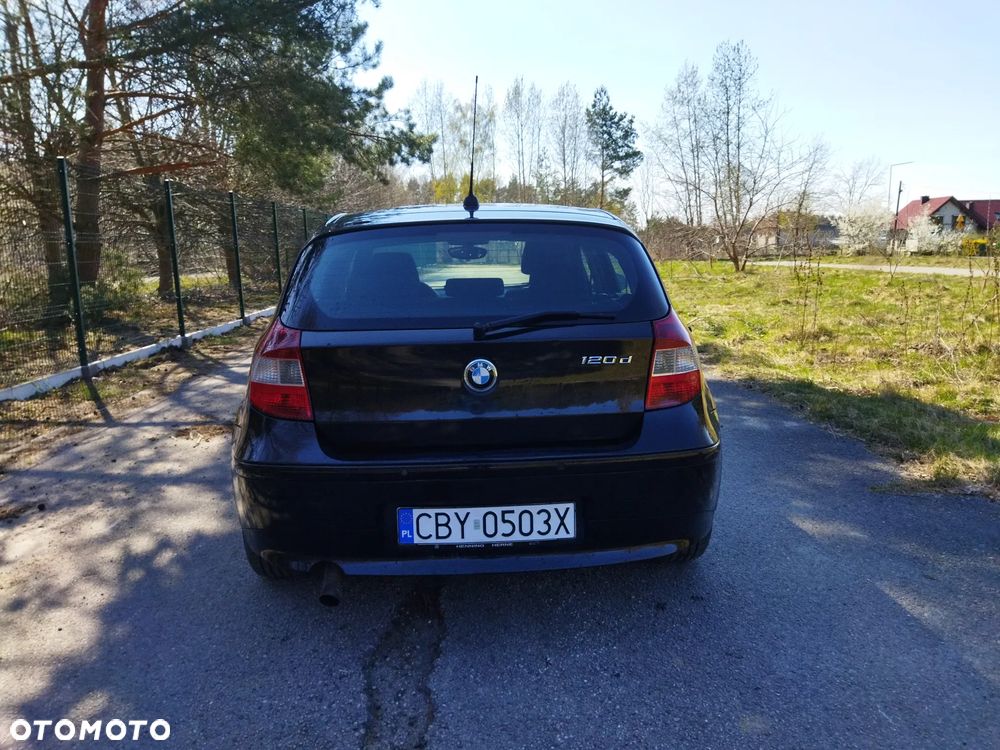 BMW Seria 1 120d - 4