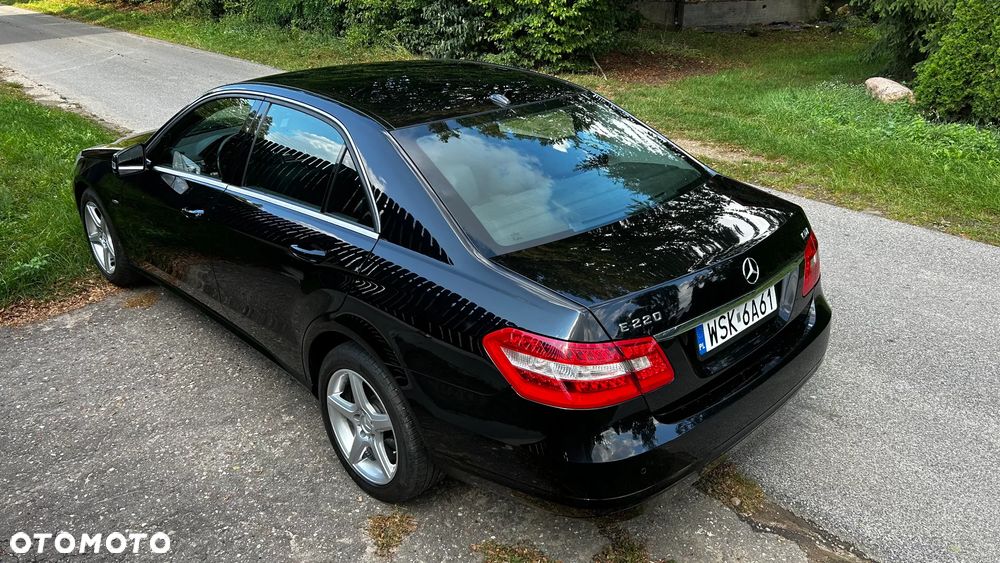 Mercedes-Benz Klasa E ver-220-t-cdi-dpf-blueefficiency-automatik - 10