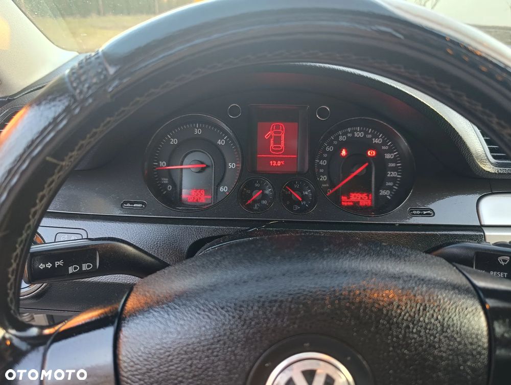 Volkswagen Passat 2.0 TDI 4Motion Comfortline - 8