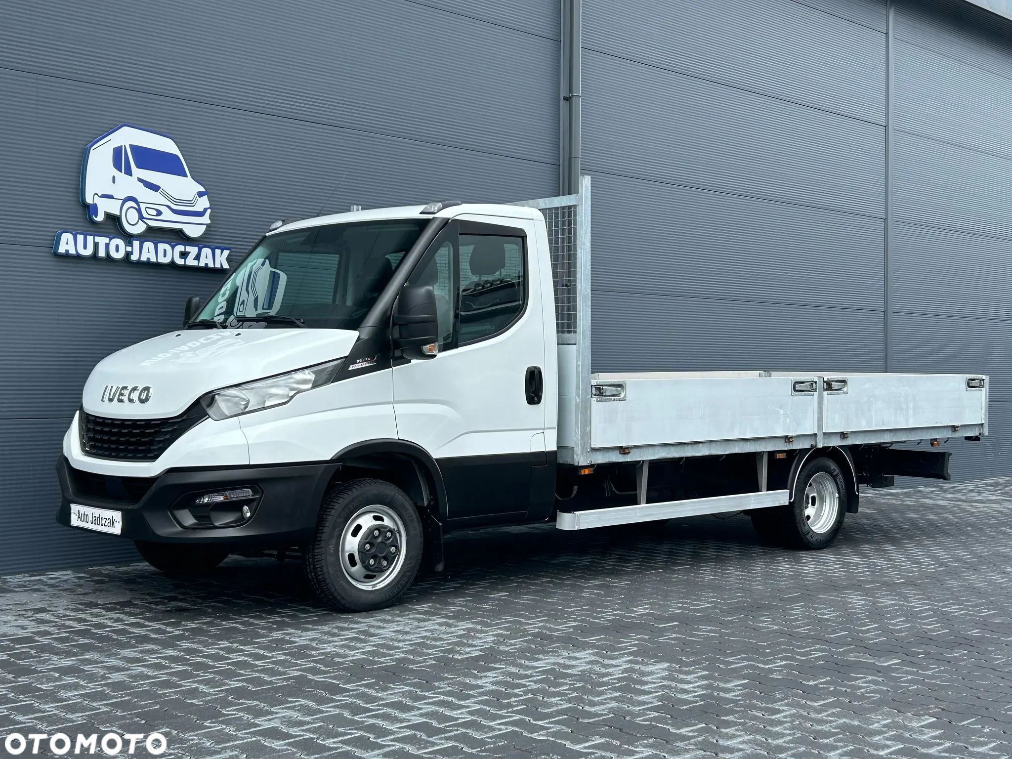 Iveco Daily 35C18 3.0 HPI Hi-Matic Skrzynia 4,8m **KLIMA**Blokada mostu**NA BLIŹNIAKACH**2021R** - 1