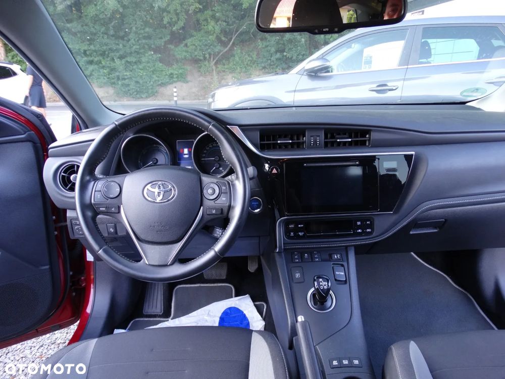Toyota Auris - 15