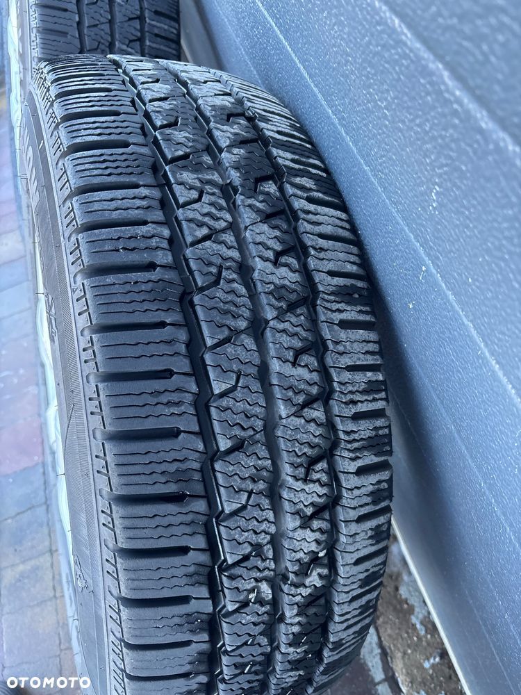 Alufelgi z Oponami 5x114.3 7Jx16 ET 38 215/70/16C 24r - 15