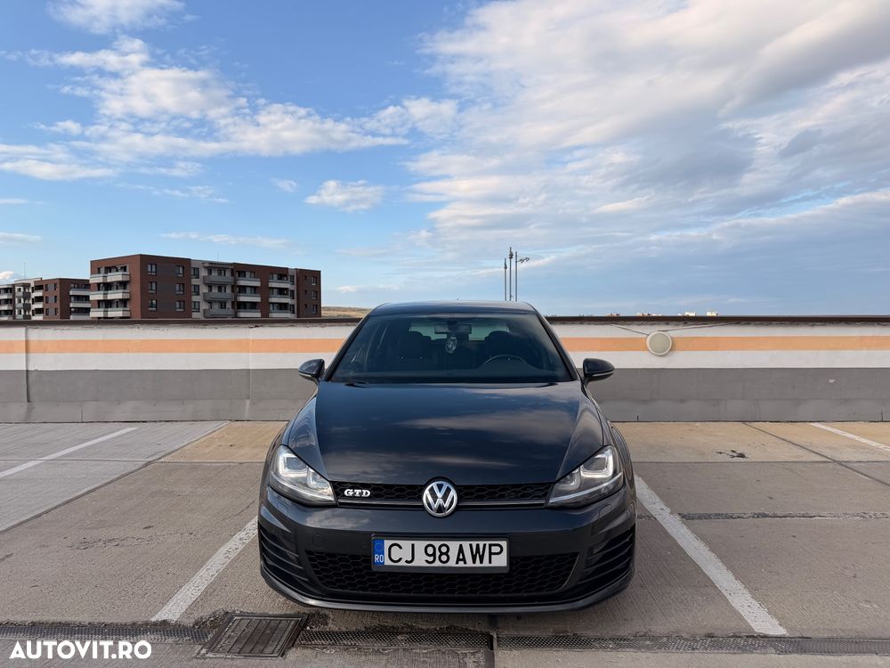 Volkswagen Golf GTD 2.0 TDI SCR DSG - 5
