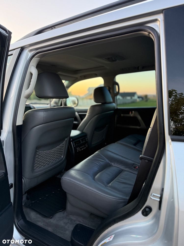 Toyota Land Cruiser LC 4.5 V8 D-4D Prestige 7os - 9