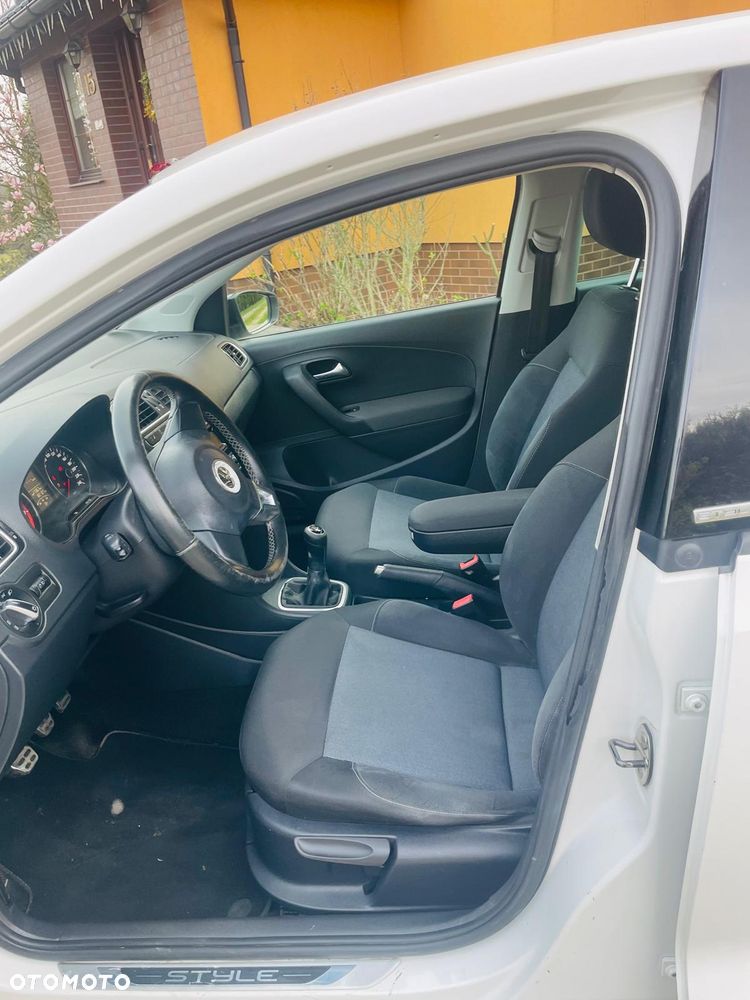 Volkswagen Polo 1.2 TSI Style - 12