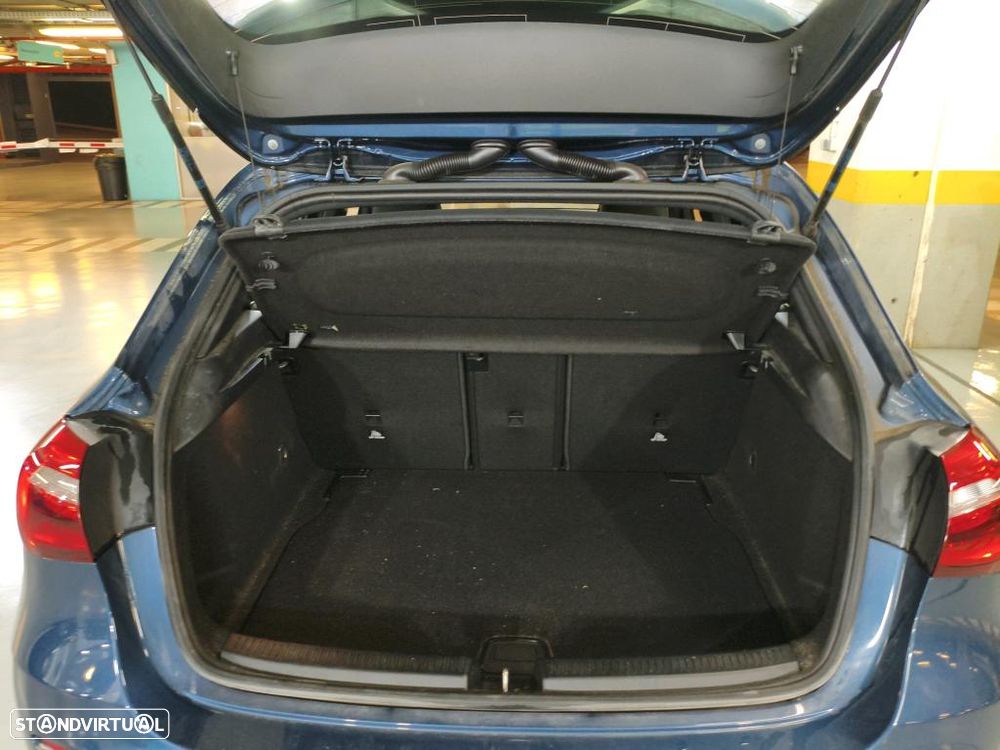 Mercedes-Benz A 160 d Style - 11