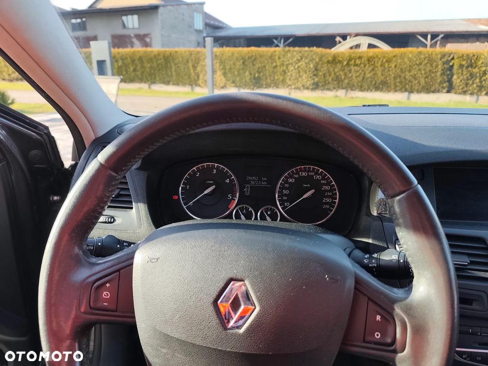 Renault Laguna 2.0 dCi FAP Privilege - 6