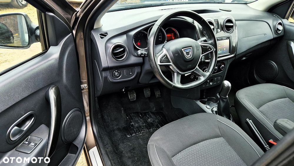 Dacia Logan 0.9 TCE Laureate S&S EU6 - 32